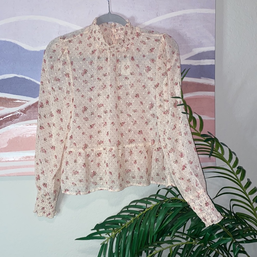 NEW Francesca’s Mi Amor Pink Floral Medium Juniors Blouse - NWT